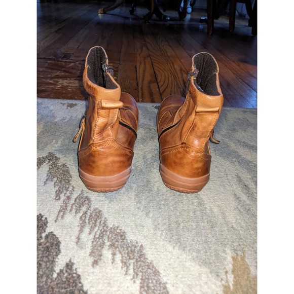 Beatrice boot - Picture 7 of 9